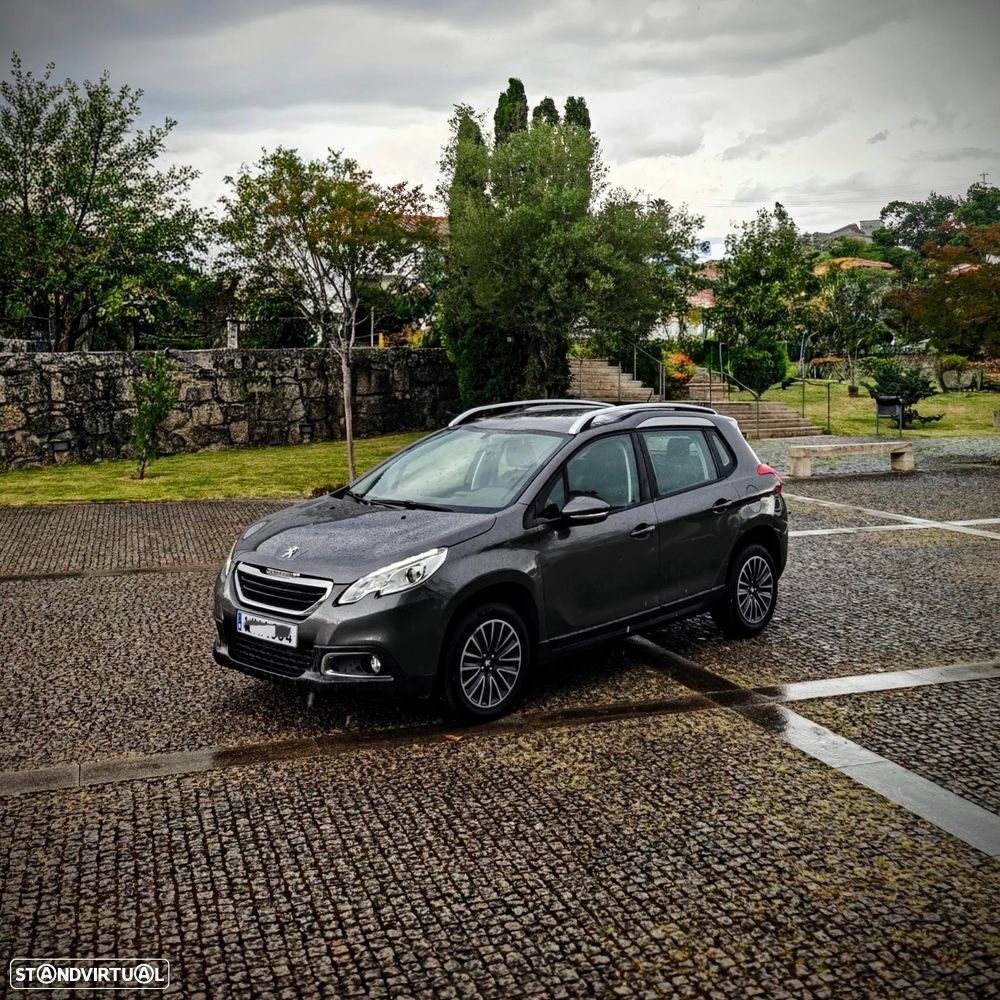 Peugeot 2008 1.6 BlueHDi GT Line - 4