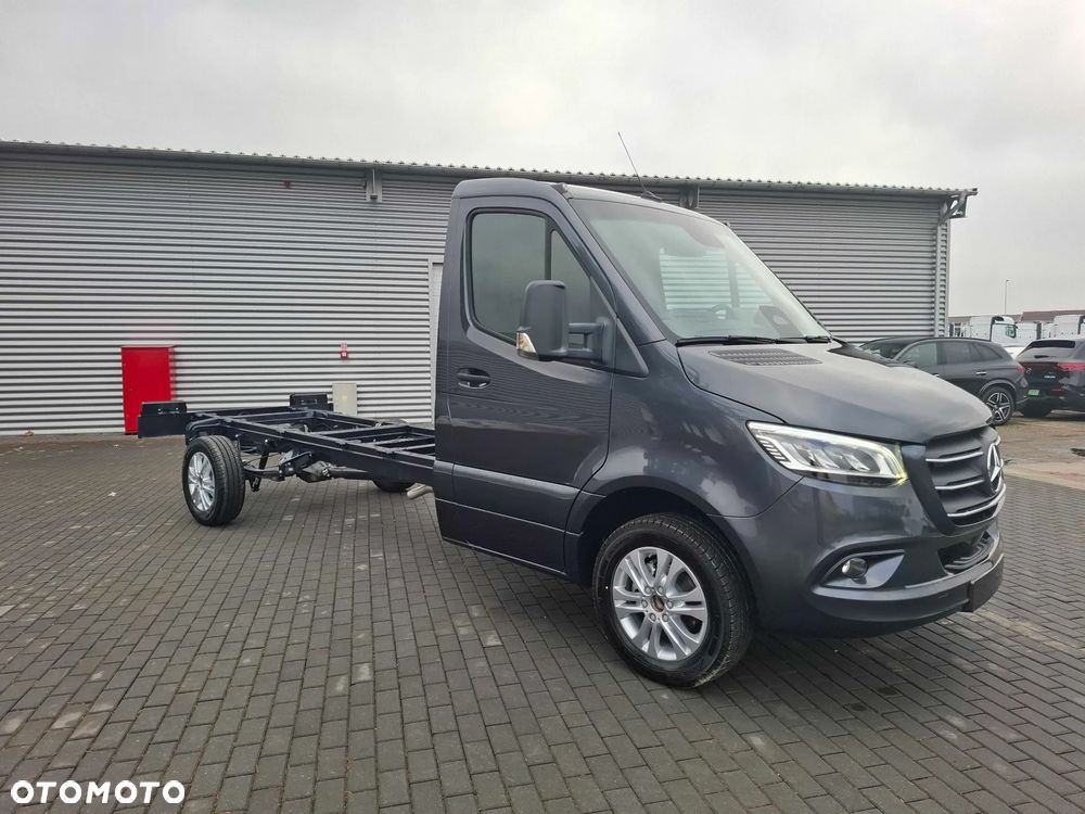 Mercedes-Benz Sprinter 319 CDI - 3
