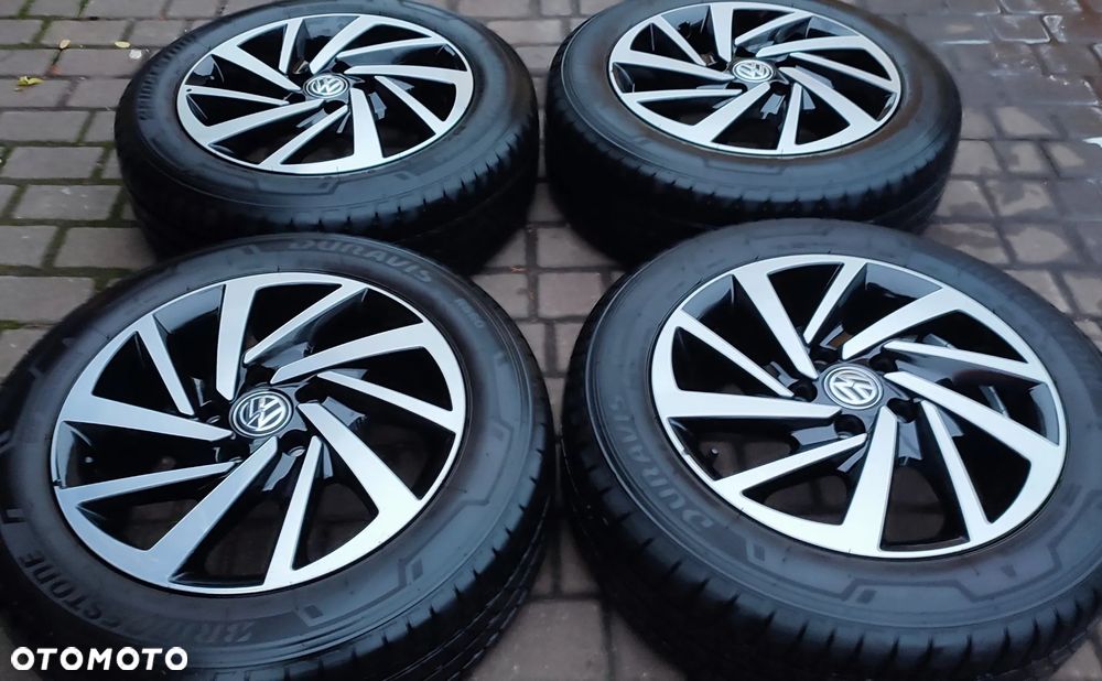 Koła Felgi Aluminiowe Oryg. Vw T6 T5 17 Cali 5x120 7Jx17 Et55 Bridgestone 215/60/17C Lato 2023r Bdb !!                                           Bridgestone 215/60/17C 2023r