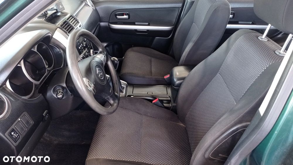 Suzuki Grand Vitara 2.0 Comfort - 34