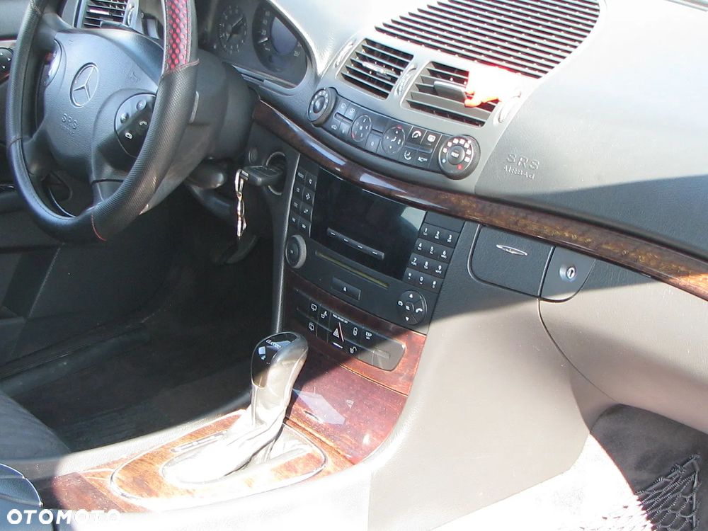 Mercedes-Benz Klasa E - 12