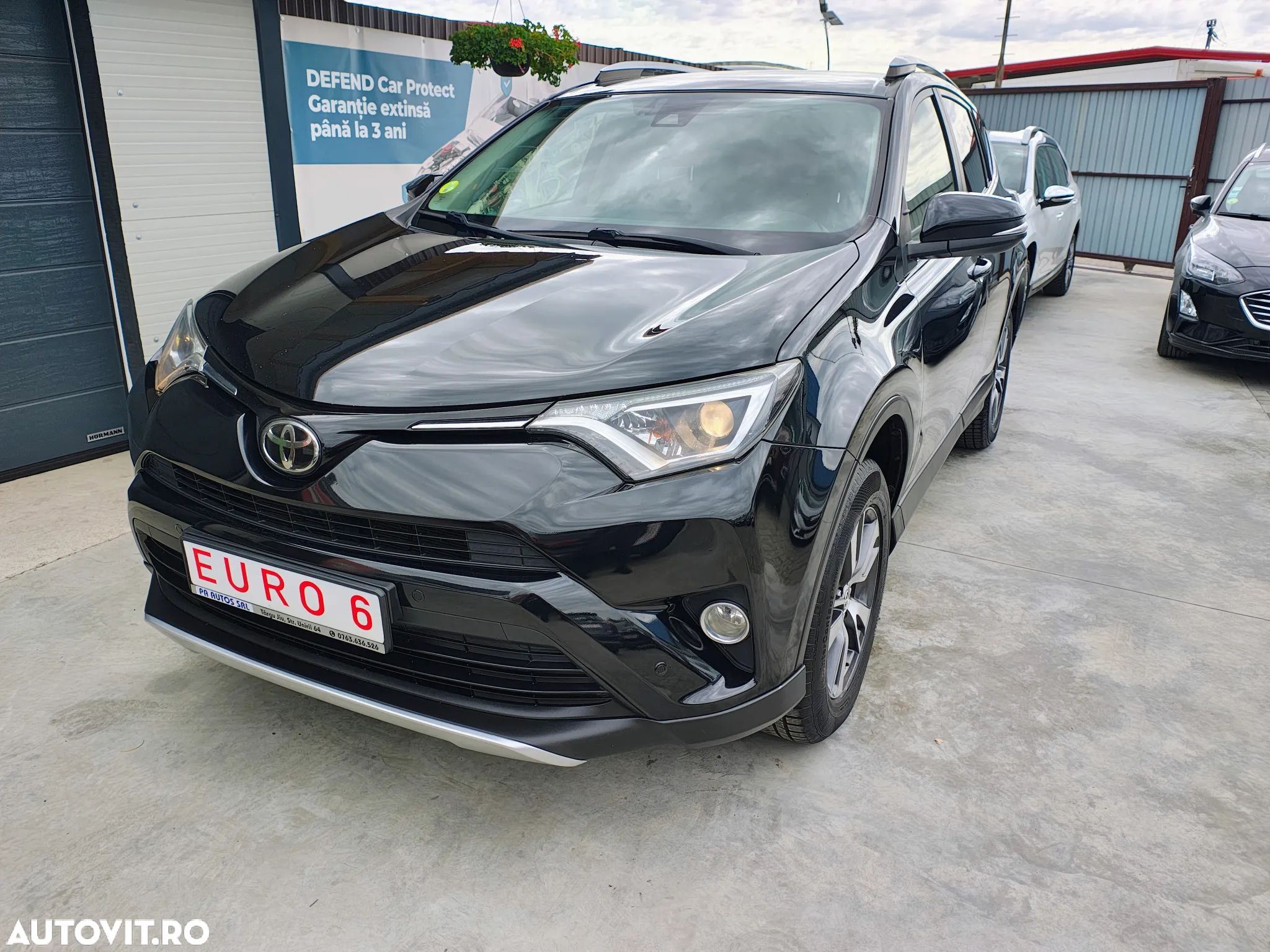 Toyota RAV4 2.0 D-4D 2WD Executive - 1