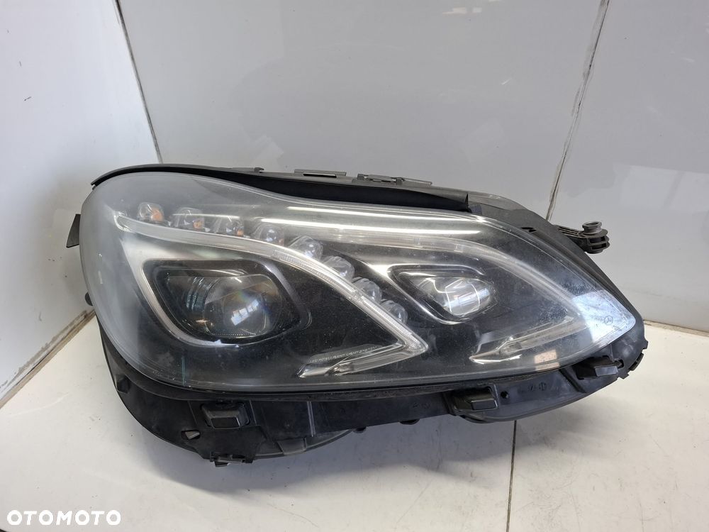 LAMPA PRAWA PRZEDNIA PRZÓD MERCEDES W212 LIFT FULL LED ILS a2129063203 - 1