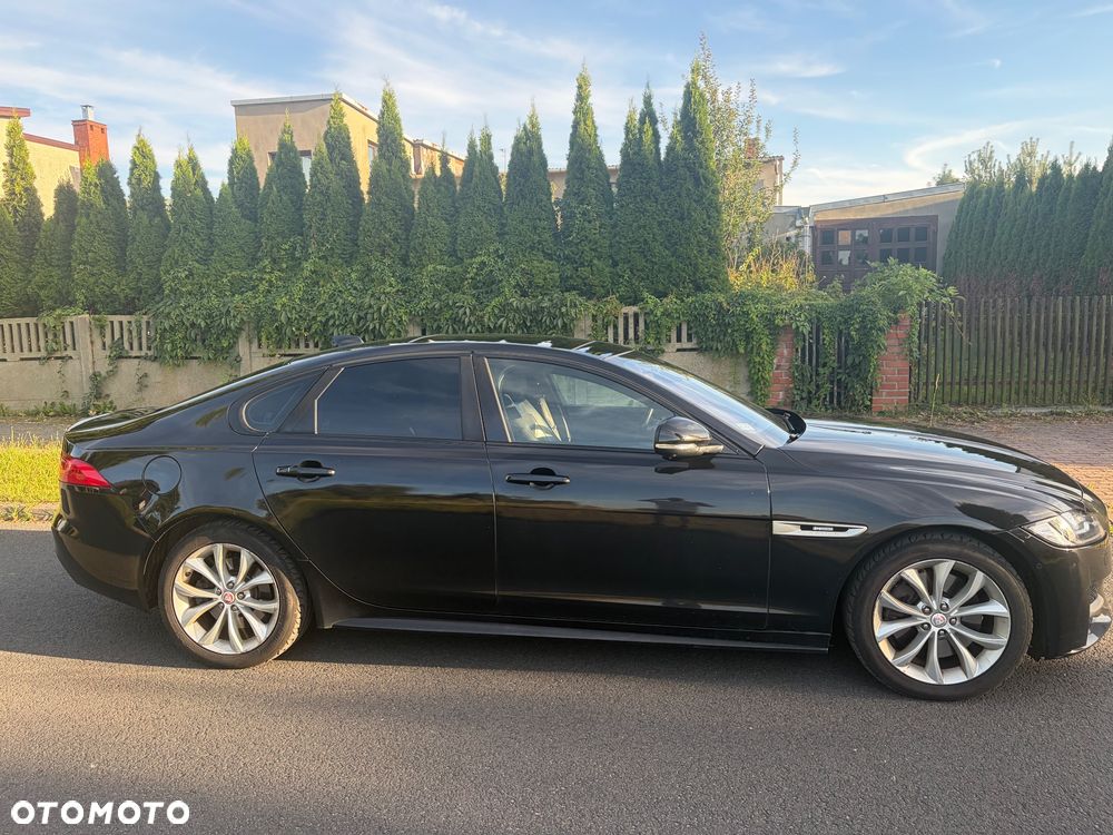 Jaguar XF 3.0 TDV6 R-Sport - 6