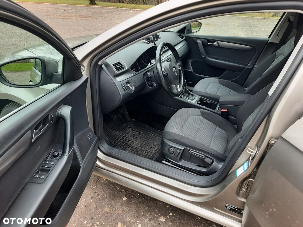 Volkswagen Passat 1.4 TSI BlueMotion Technology Comfortline - 2