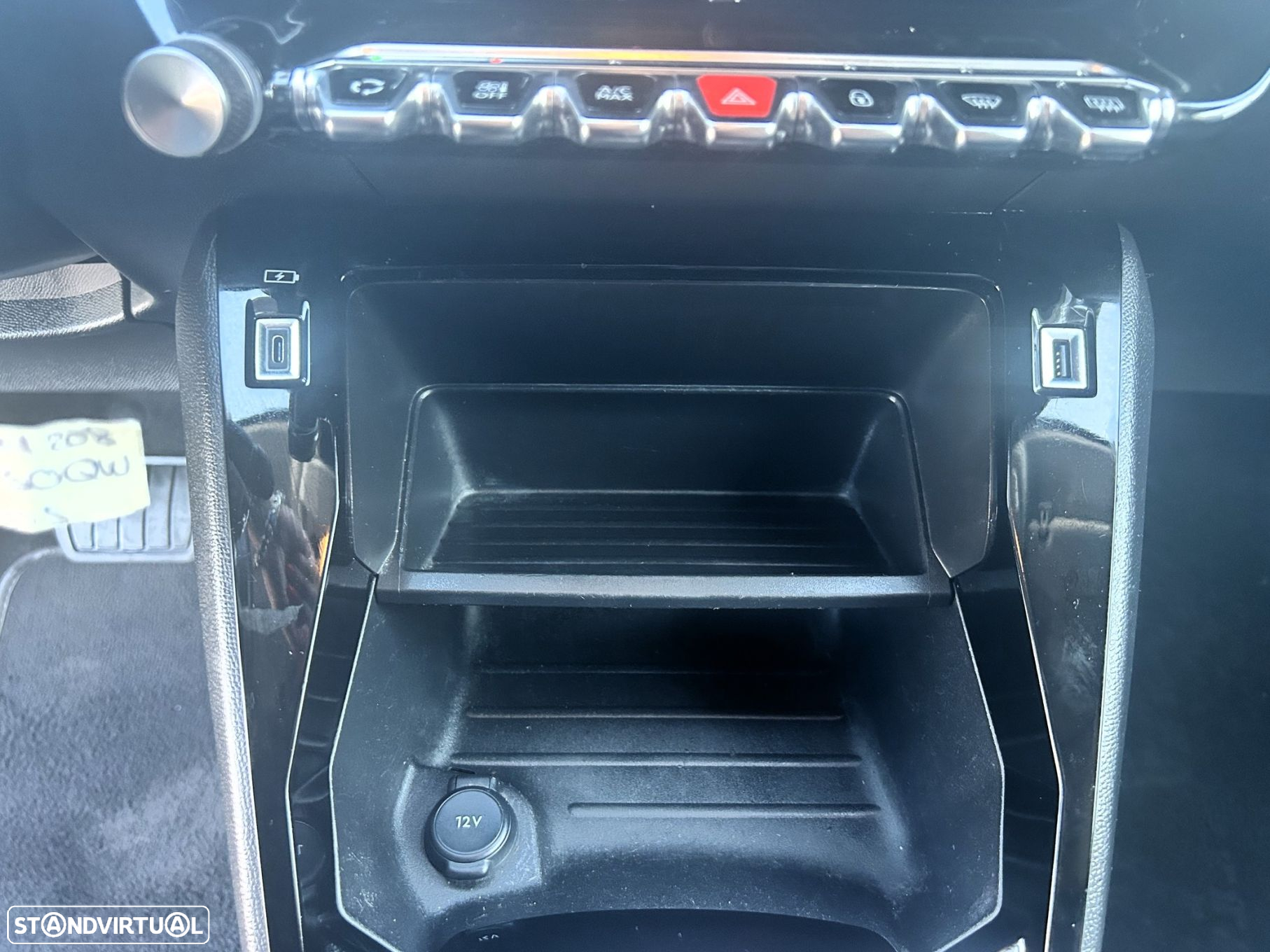 Peugeot 208 - 20