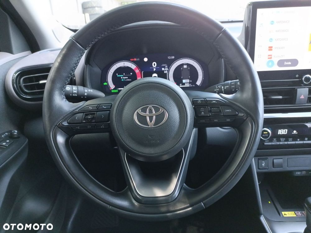 Toyota Yaris Cross Hybrid 1.5 Executive - 16