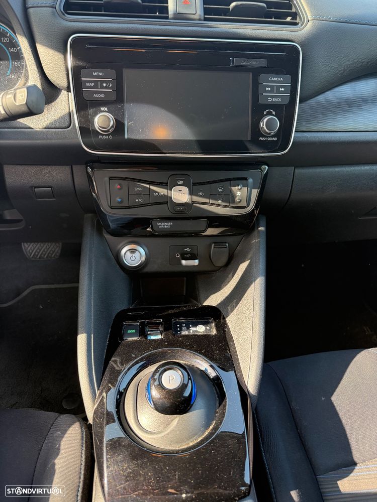 Nissan Leaf N-Connecta - 8