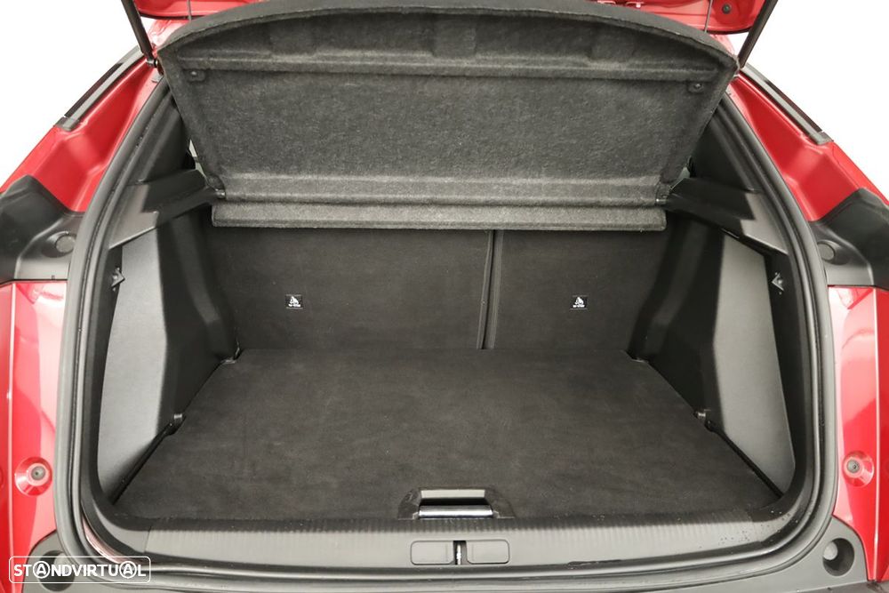 Peugeot 2008 1.2 PureTech Allure - 23