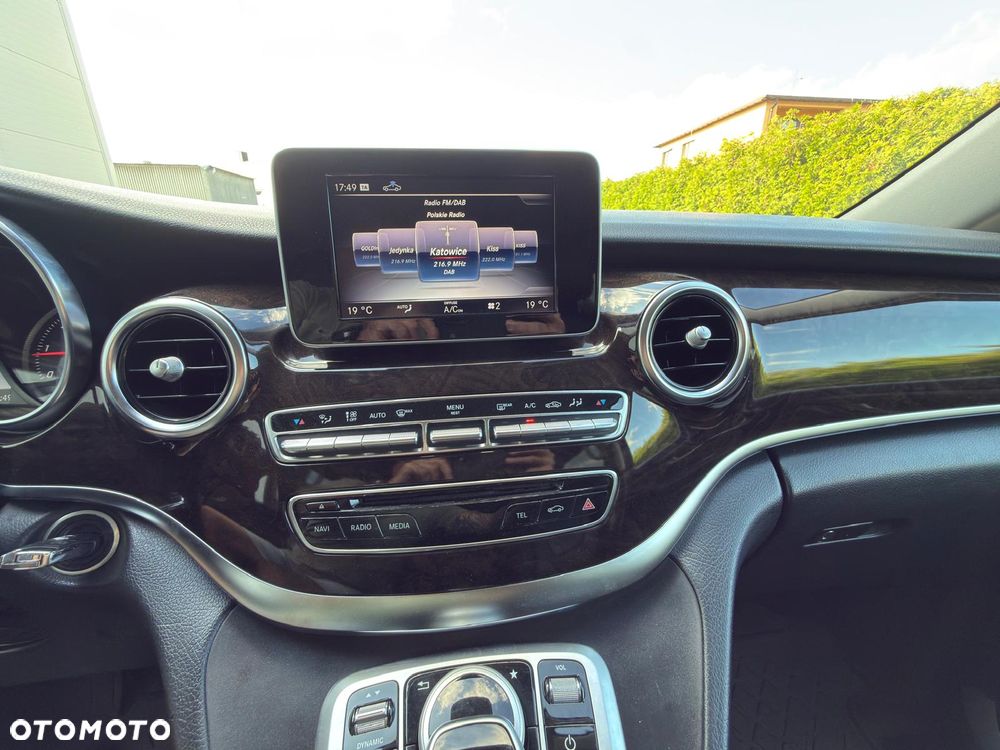 Mercedes-Benz Klasa V 250 (BlueTEC) d lang 7G-TRONIC - 25