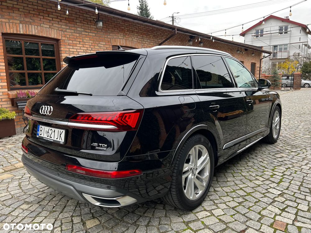 Audi Q7 - 7