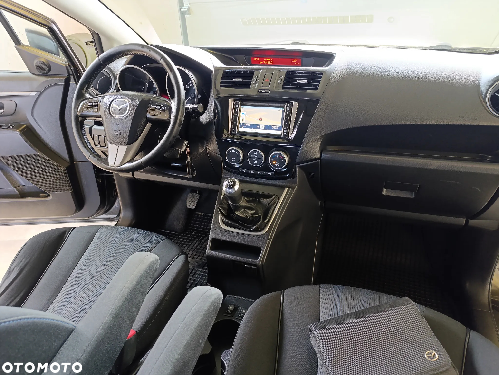 Mazda 5 1.6 CD Navi + - 32