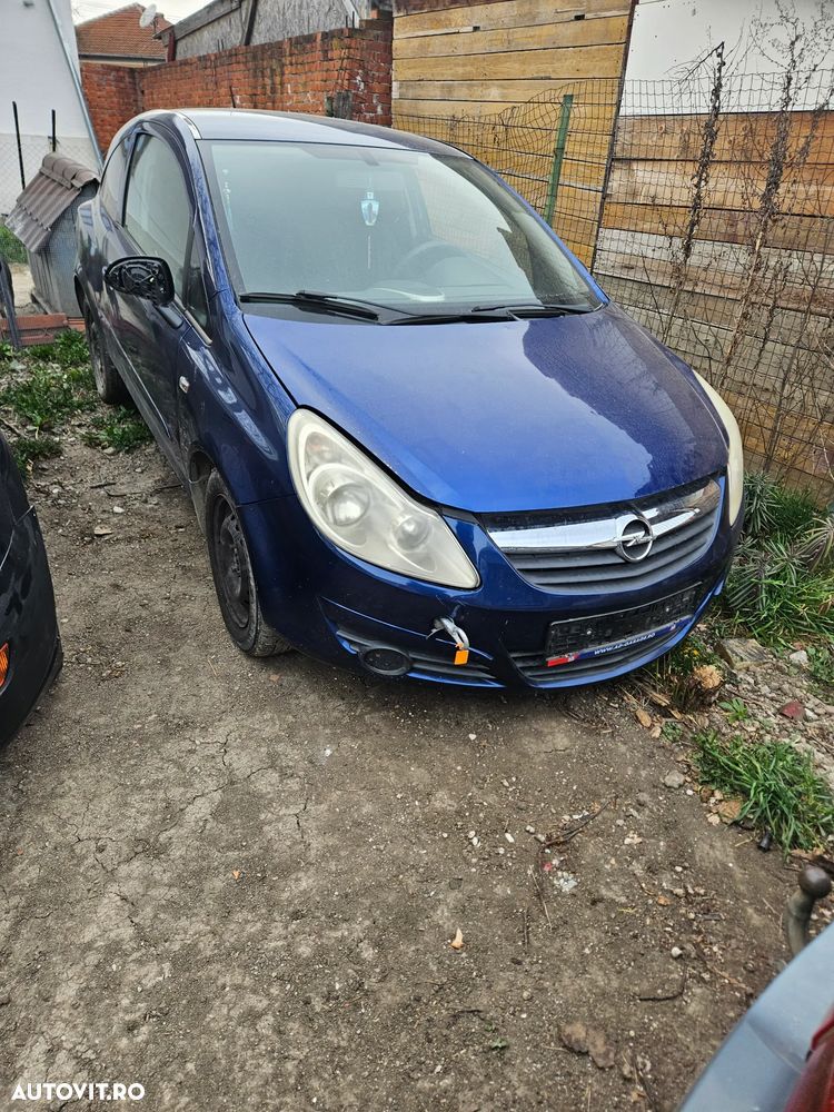 Dezmembrez opel corsa d coupe - 1