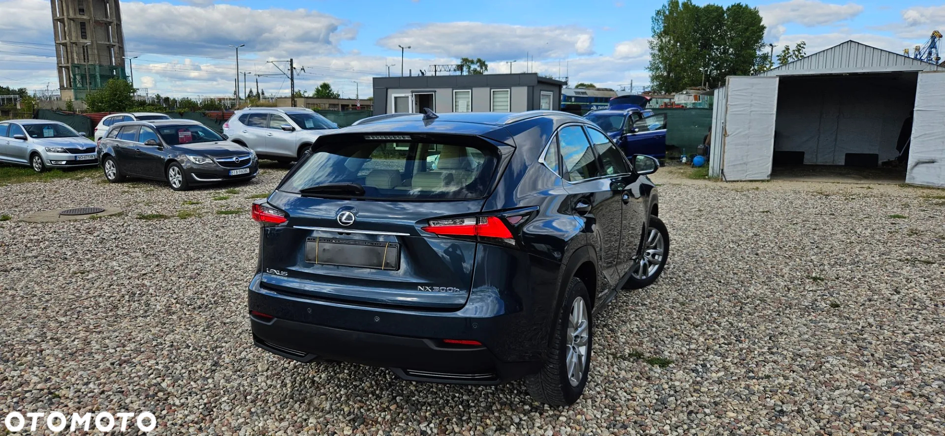 Lexus NX 300h Business Edition AWD - 6