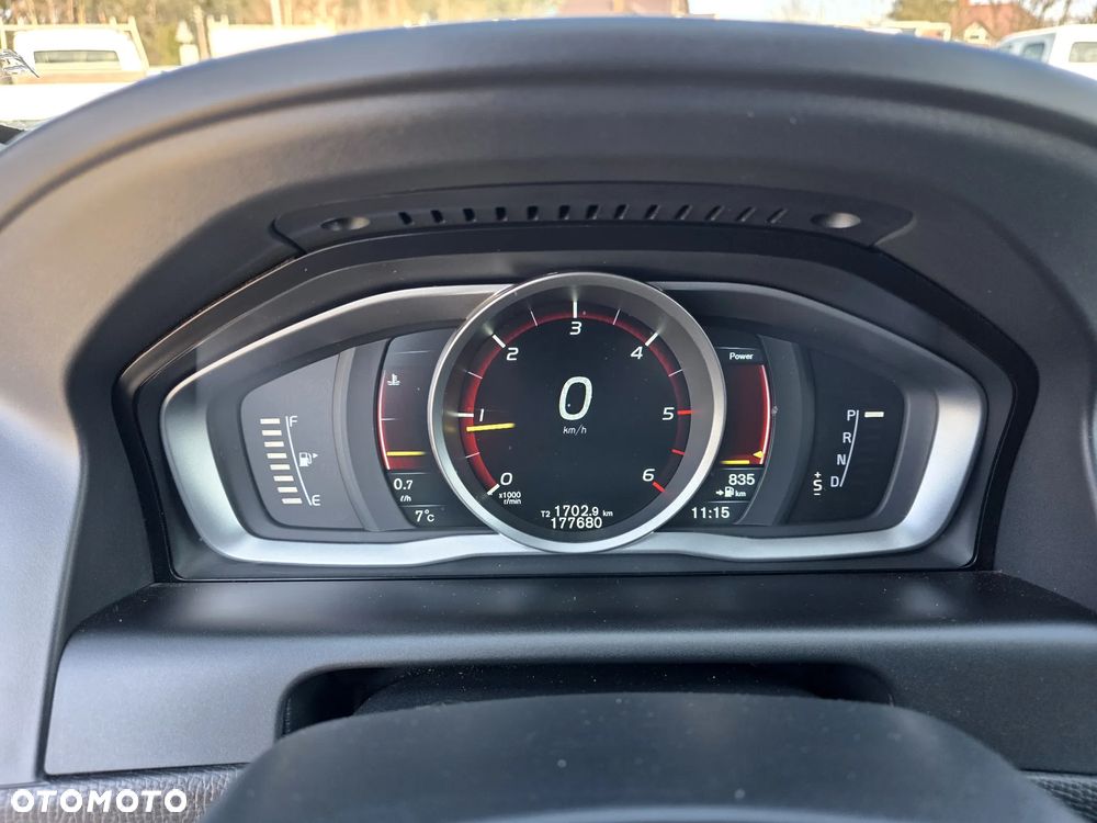 Volvo XC 60 D4 Geartronic Momentum - 21