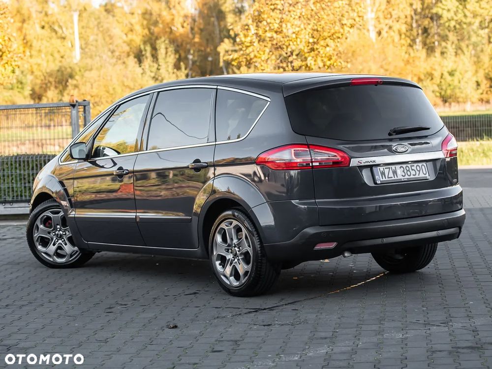 Ford S-Max - 10