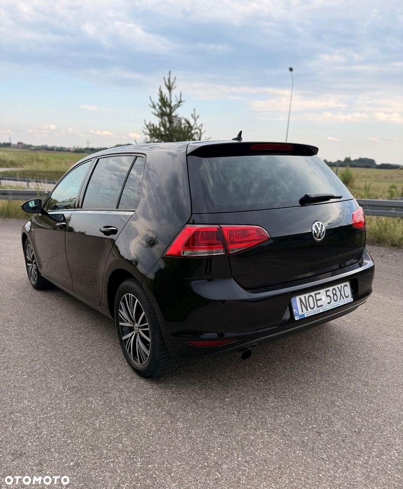 Volkswagen Golf 1.6 TDI BlueMotion Technology Cup - 2