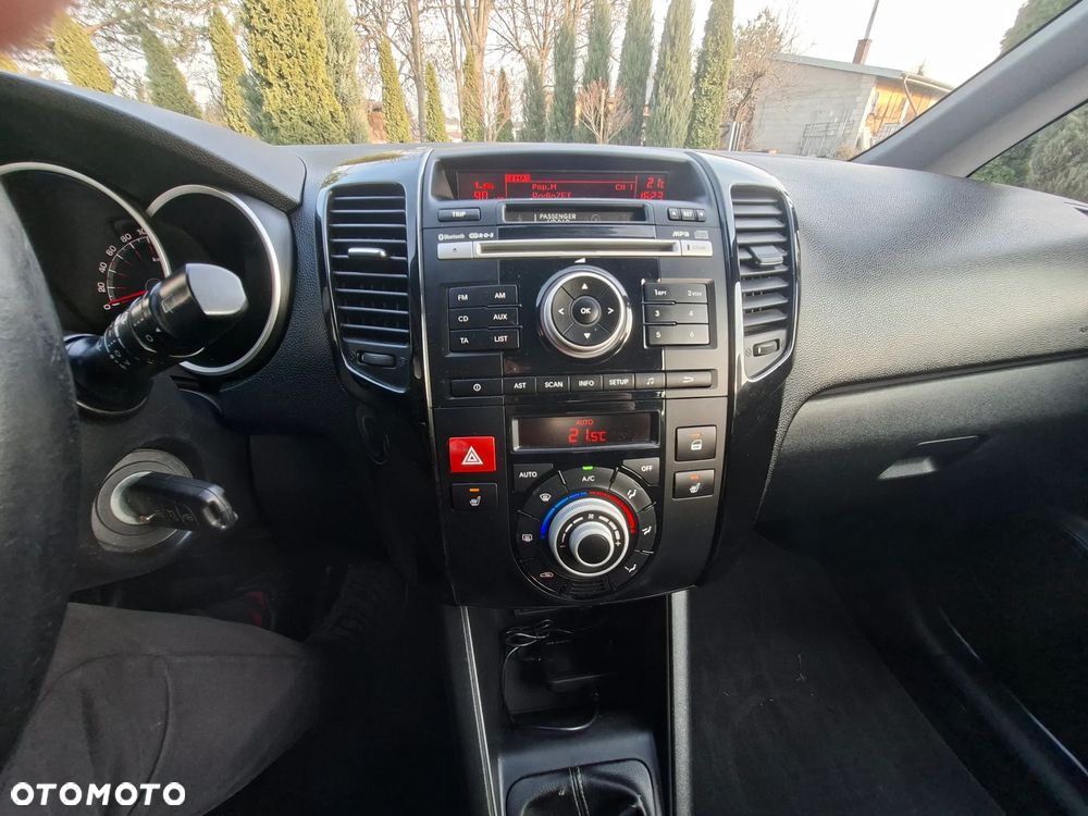 Kia Venga 1.6 CVVT Mind - 12