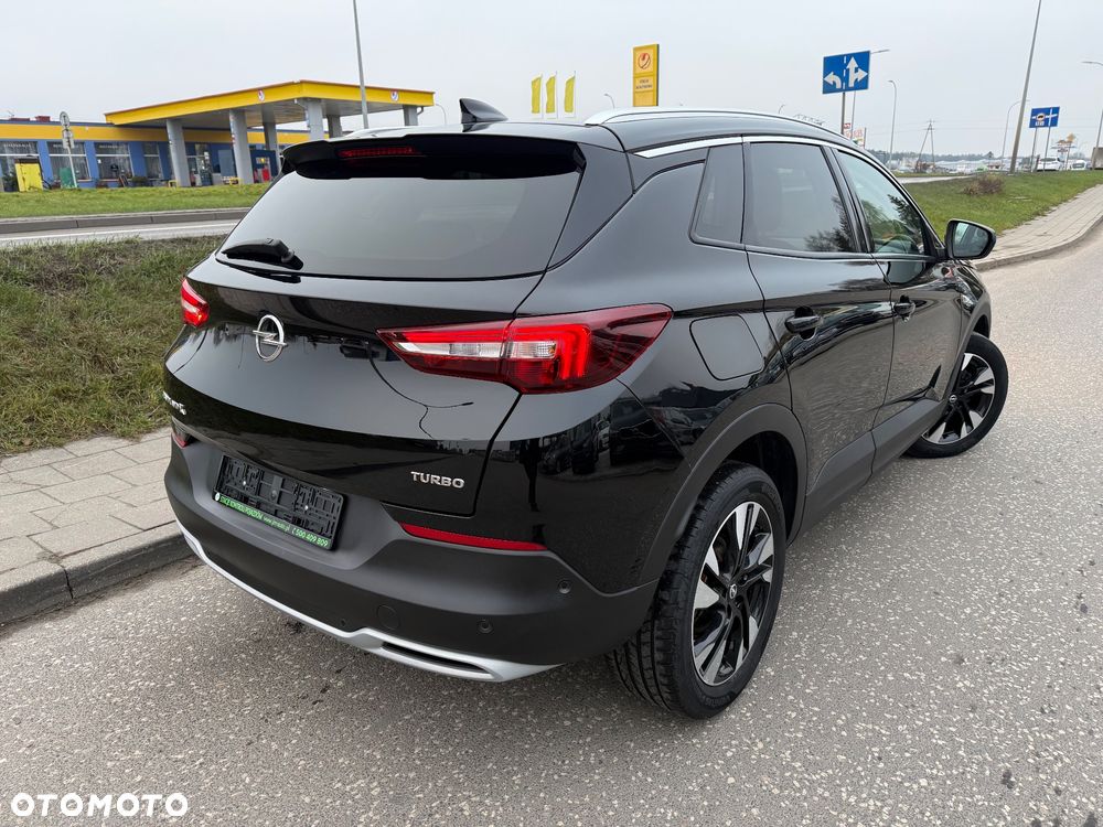 Opel Grandland X 1.2 Start/Stop Business Elegance - 3