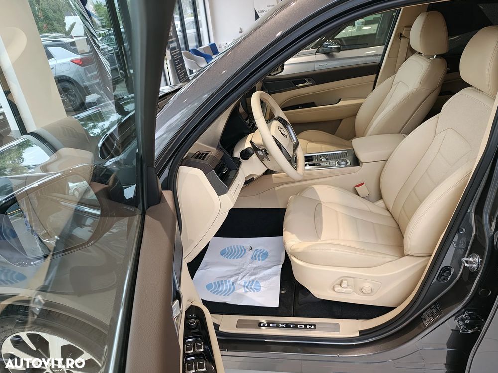 KGM Rexton - 12