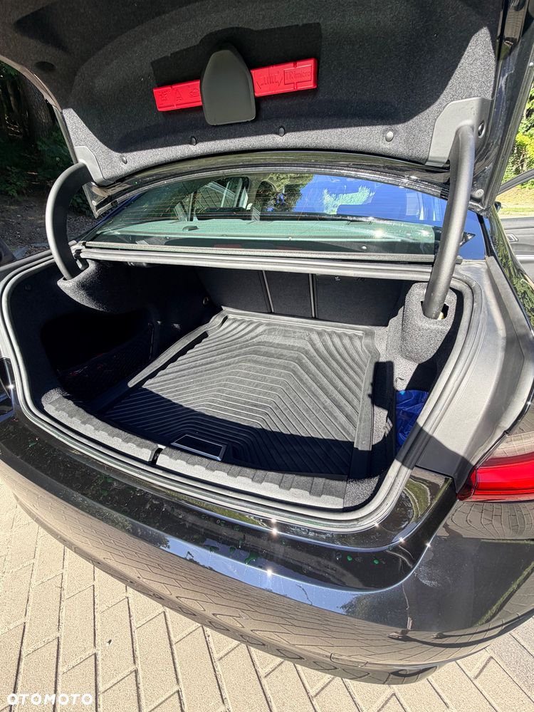 BMW Seria 3 320d Sport Line - 6