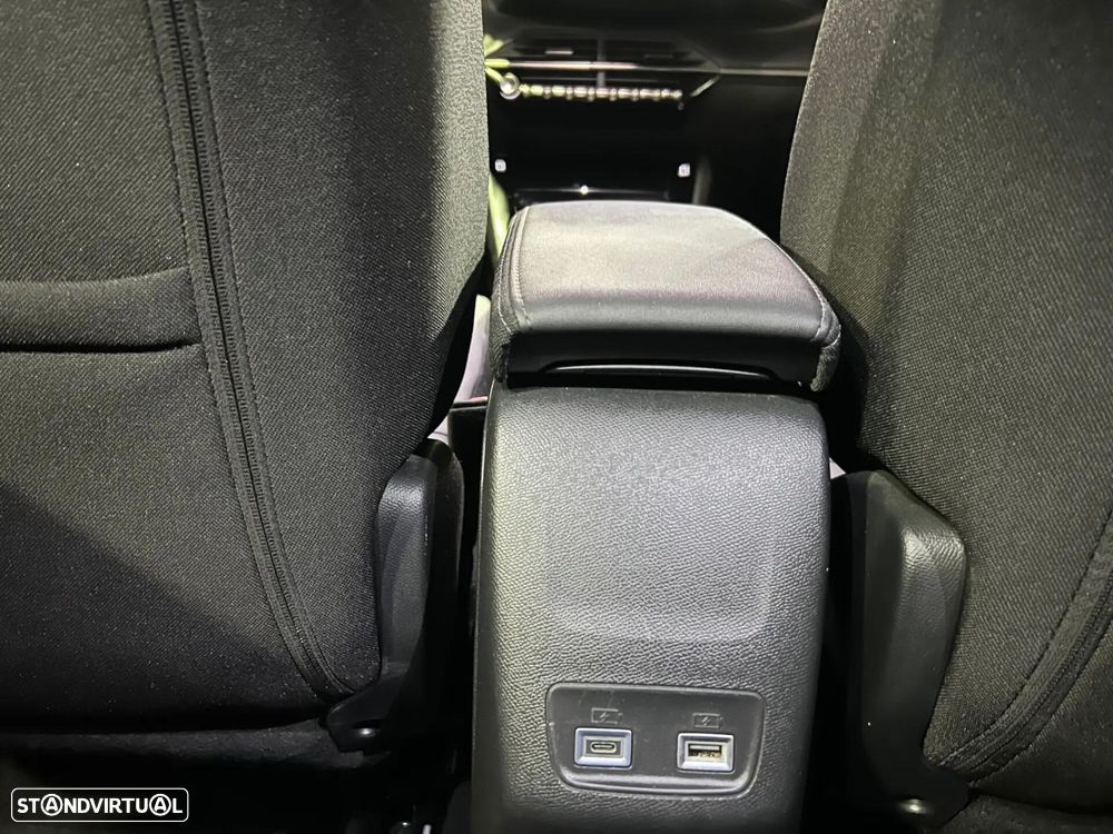 Peugeot 2008 1.2 Hybrid Allure e-DCS6 - 29