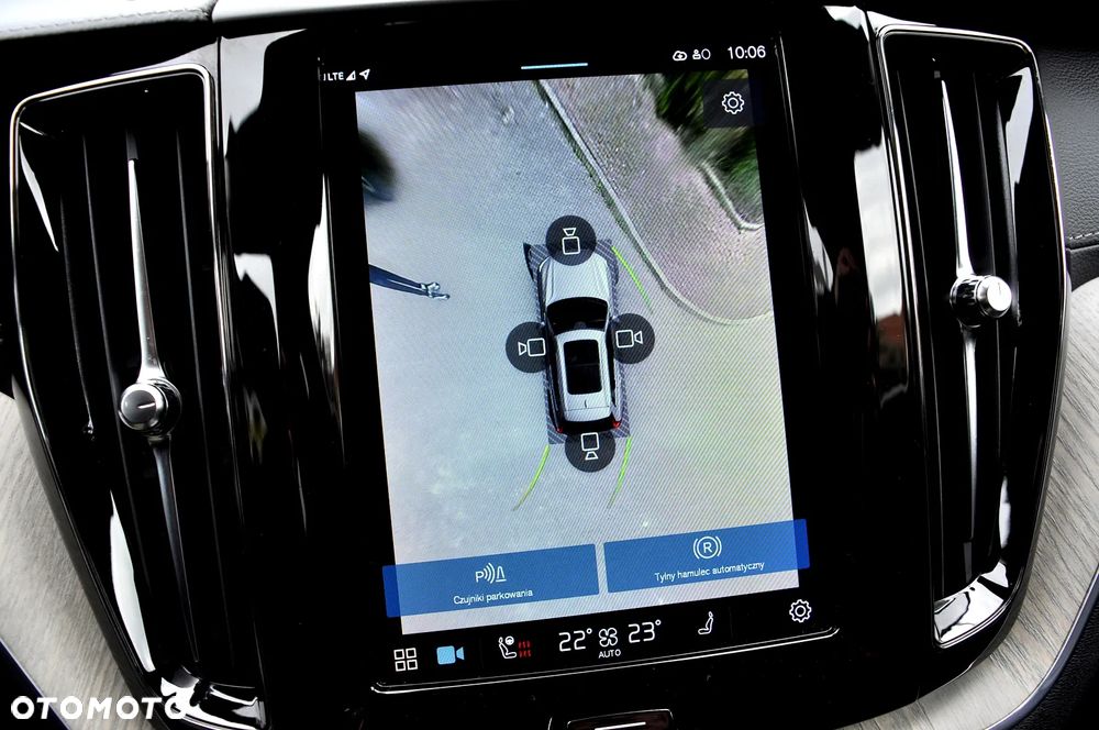 Volvo XC 60 B4 D AWD Geartronic Inscription - 32