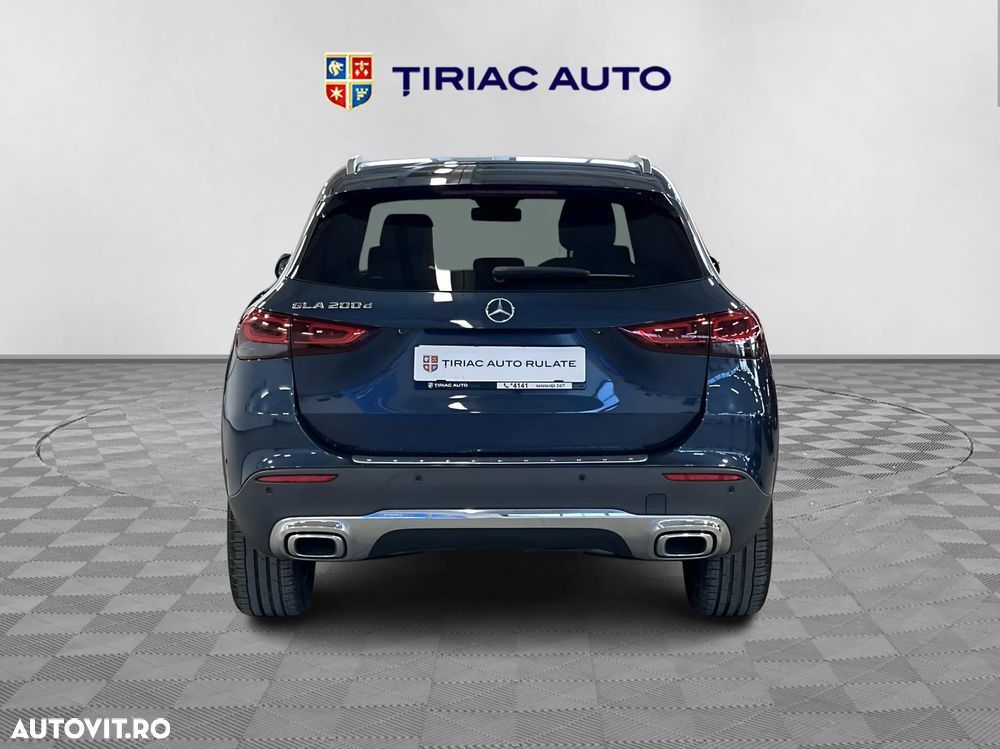 Mercedes-Benz GLA 200 d 8G-DCT - 4