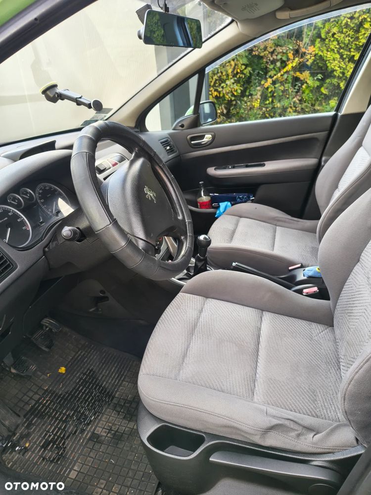 Peugeot 307 - 8