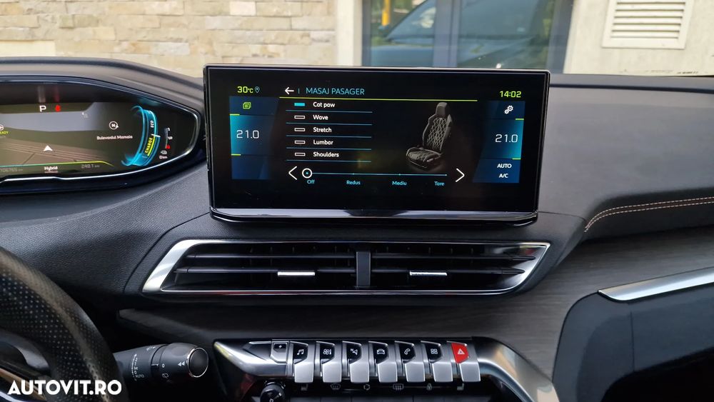 Peugeot 3008 Plug-In Hybrid 225 e-EAT8 GT - 33