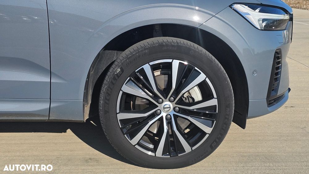 Volvo XC 60 Recharge T8 AWD AT Ultimate Dark - 23