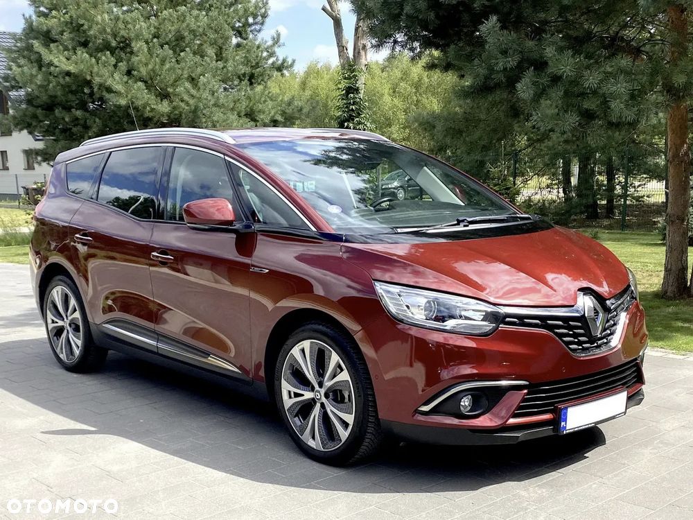 Renault Grand Scenic - 11