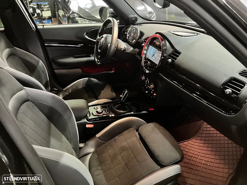 MINI Clubman John Cooper Works Premium P. JCW Plus Auto - 26