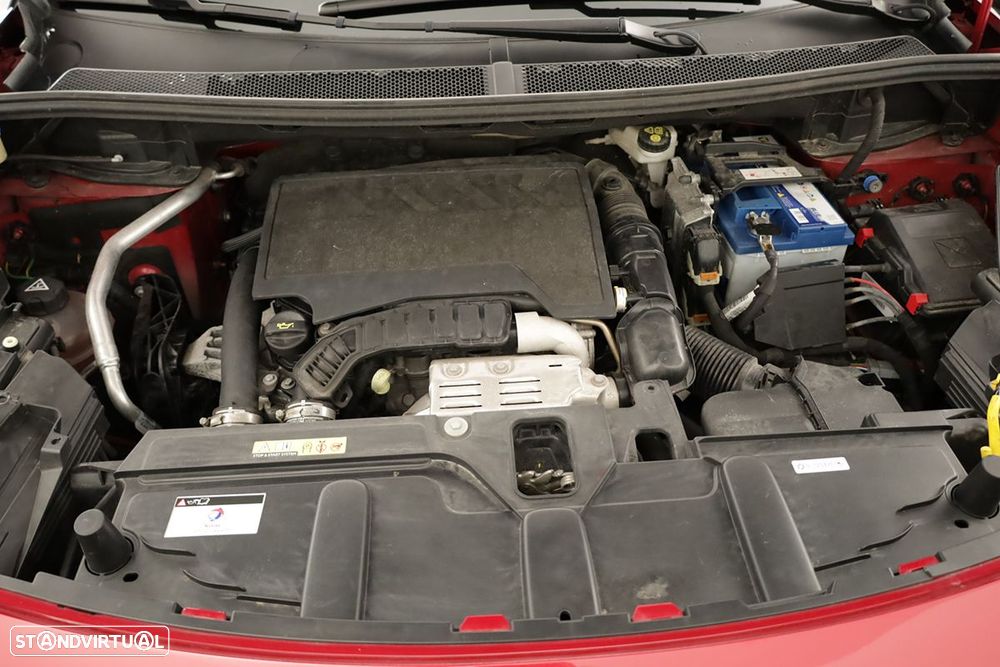 Peugeot 3008 1.2 PureTech GT EAT8 - 26