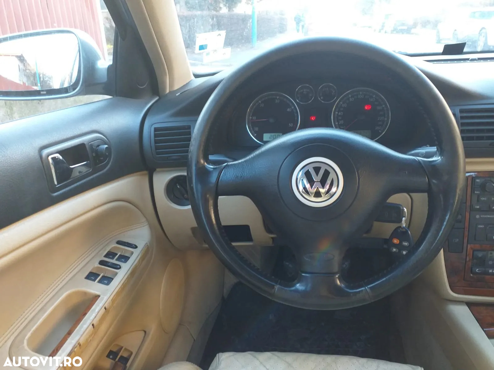 Volkswagen Passat 2.5TDI V6 4Motion Comfortline - 5