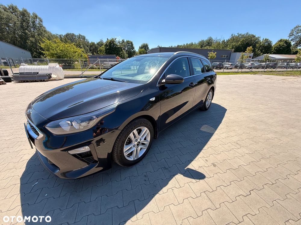 Kia Ceed - 1