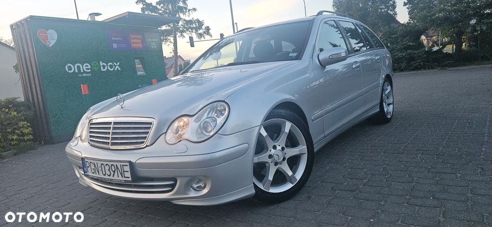 Mercedes-Benz Klasa C 180 Kompressor Automatik Avantgarde Sport Edition - 7