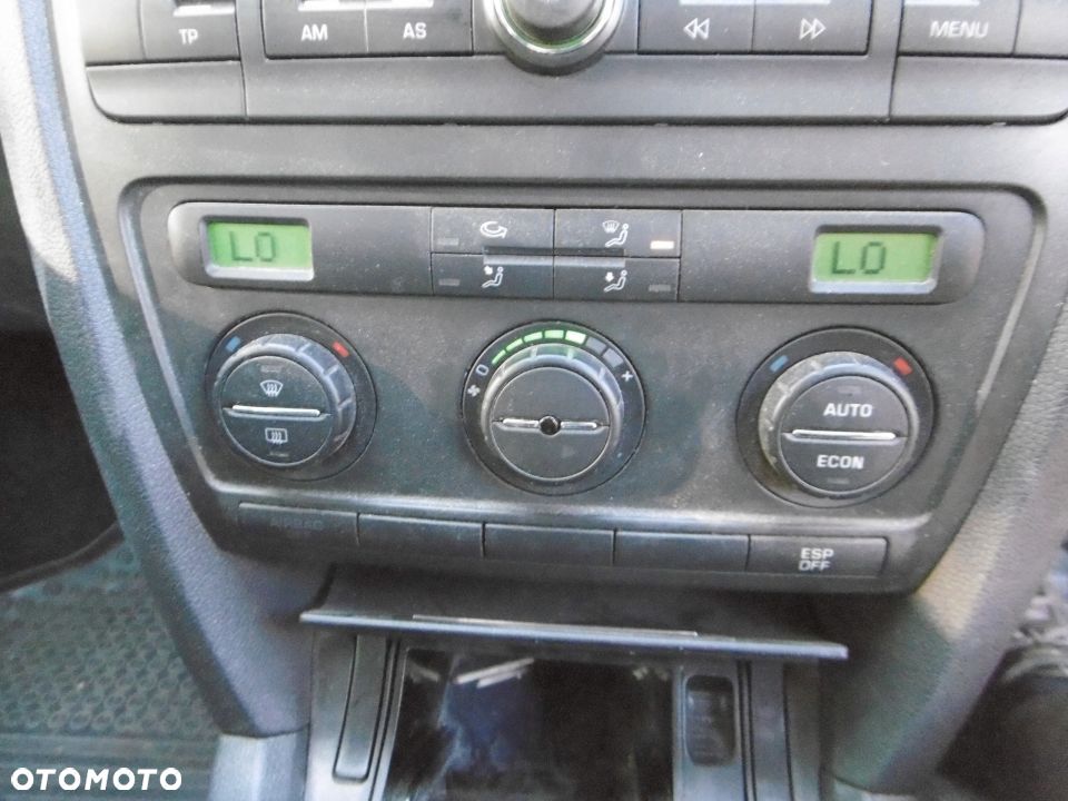 PANEL NAWIEWU KLIMATRONIC SKODA OCTAVIA II - 1
