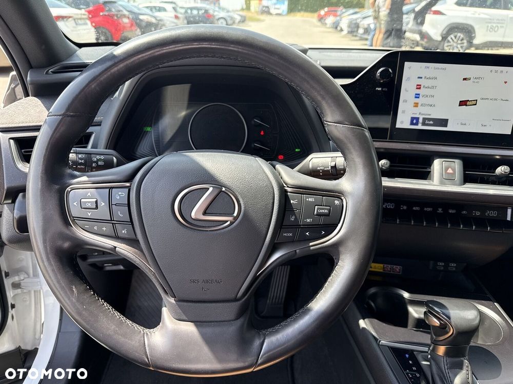Lexus UX 250h GPF Business 2WD - 15