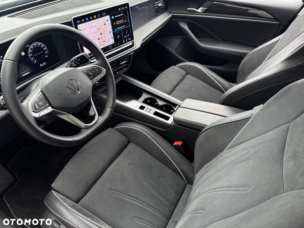 Volkswagen Passat Variant 1.5 TSI ACT mHEV Business DSG - 11
