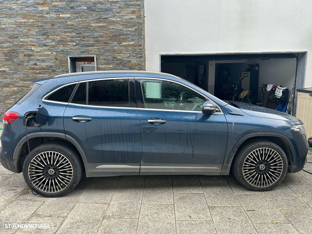 Mercedes-Benz EQA 250 AMG Line - 2