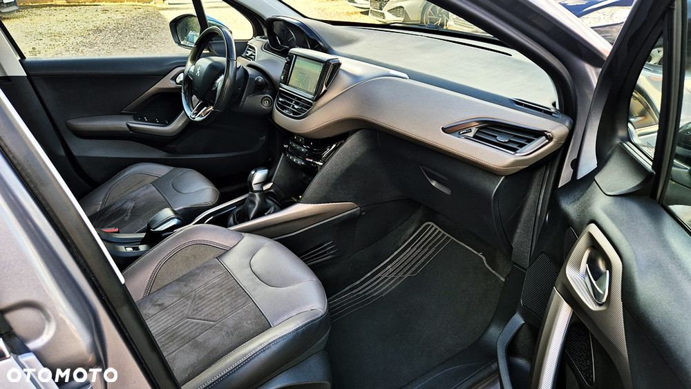 Peugeot 2008 1.6 VTi Allure - 37