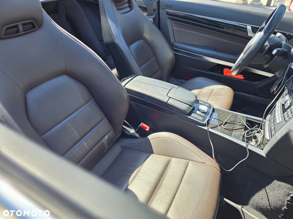 Mercedes-Benz Klasa E 250 7G-TRONIC - 31