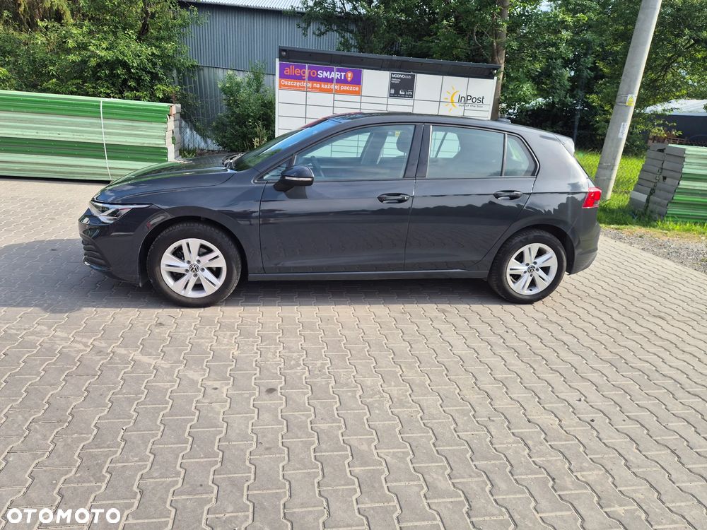 Volkswagen Golf - 1