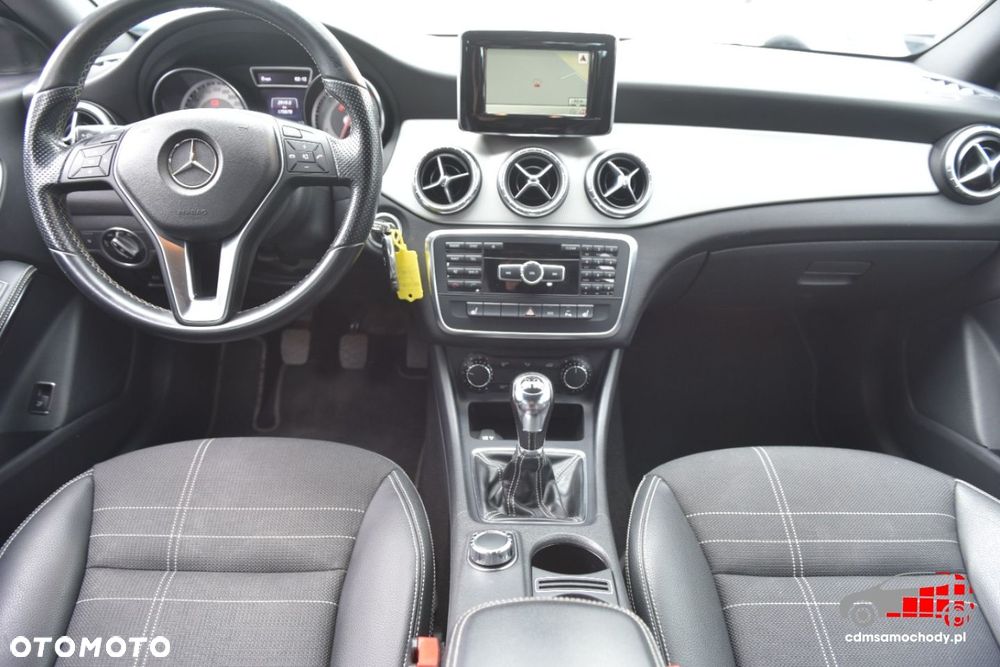 Mercedes-Benz CLA - 23