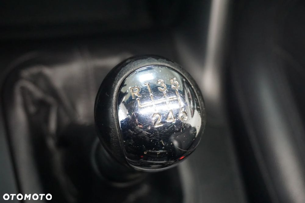 Hyundai ix35 2.0 CRDi 2WD Style - 34