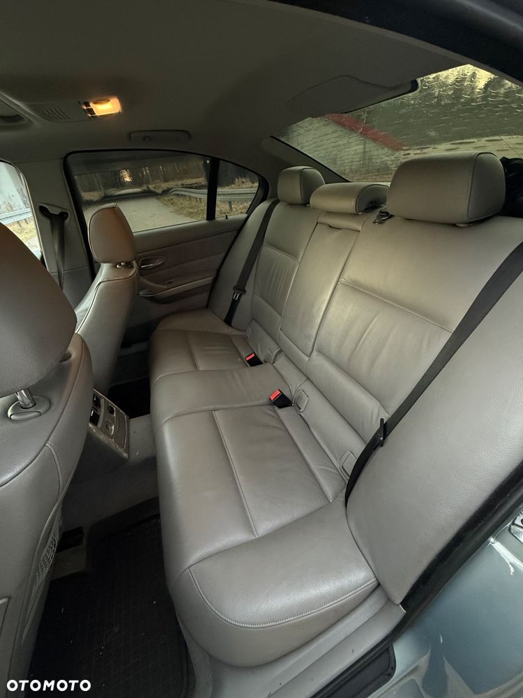 BMW Seria 3 320i - 6