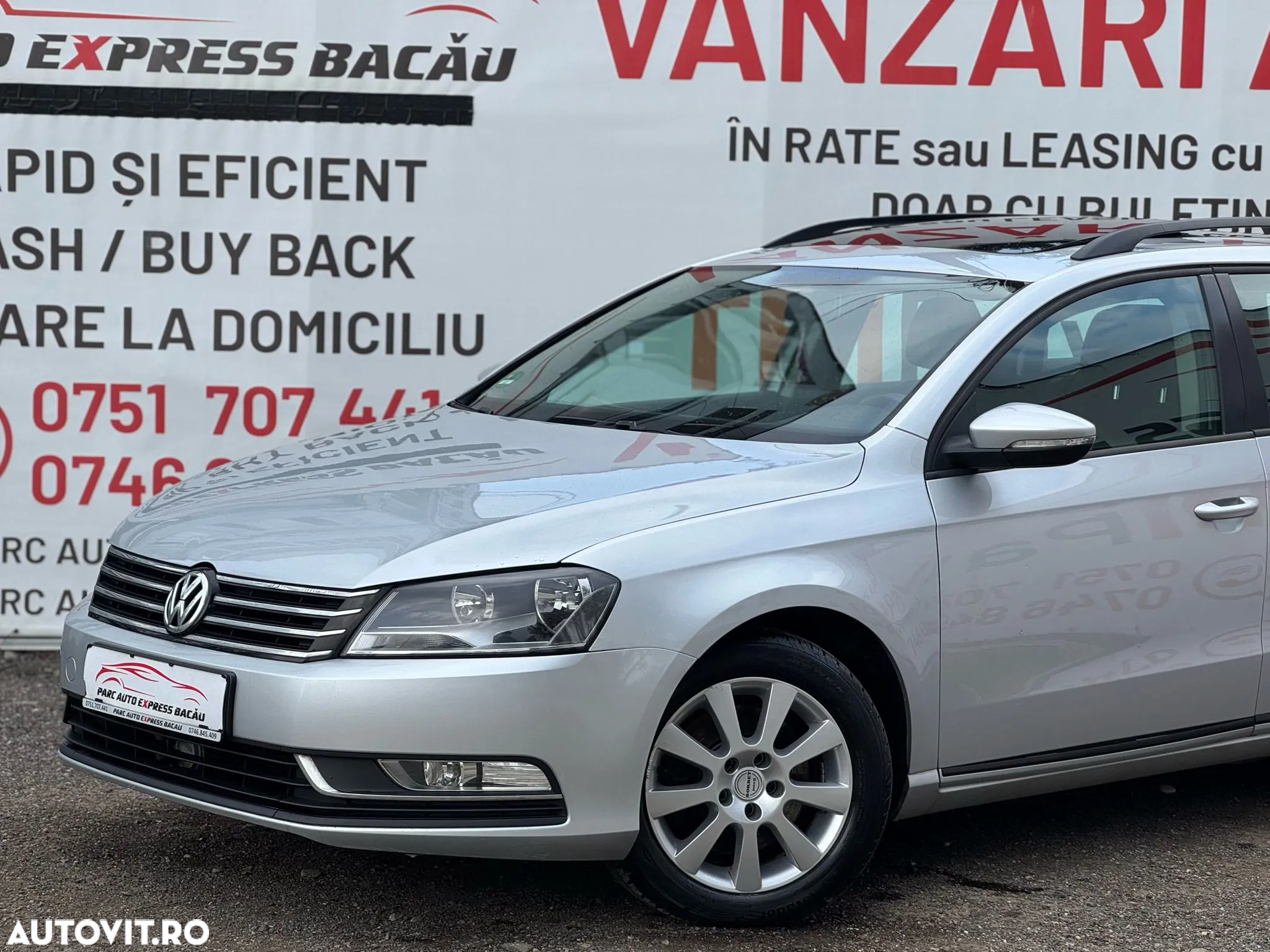Volkswagen Passat Variant 2.0 TDI Blue TDI Comfortline - 10
