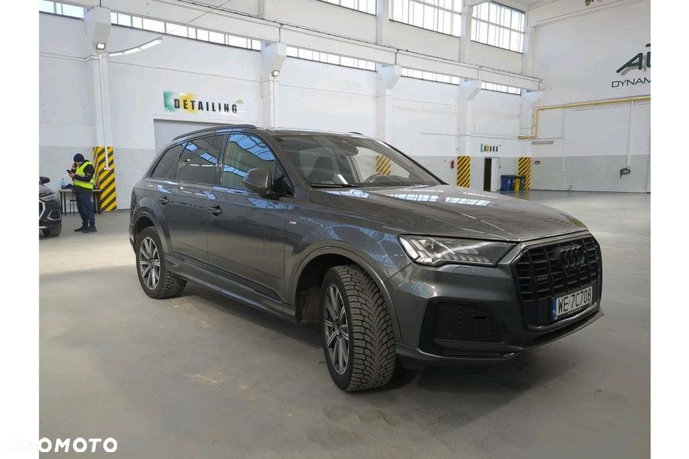 Audi Q7 - 4
