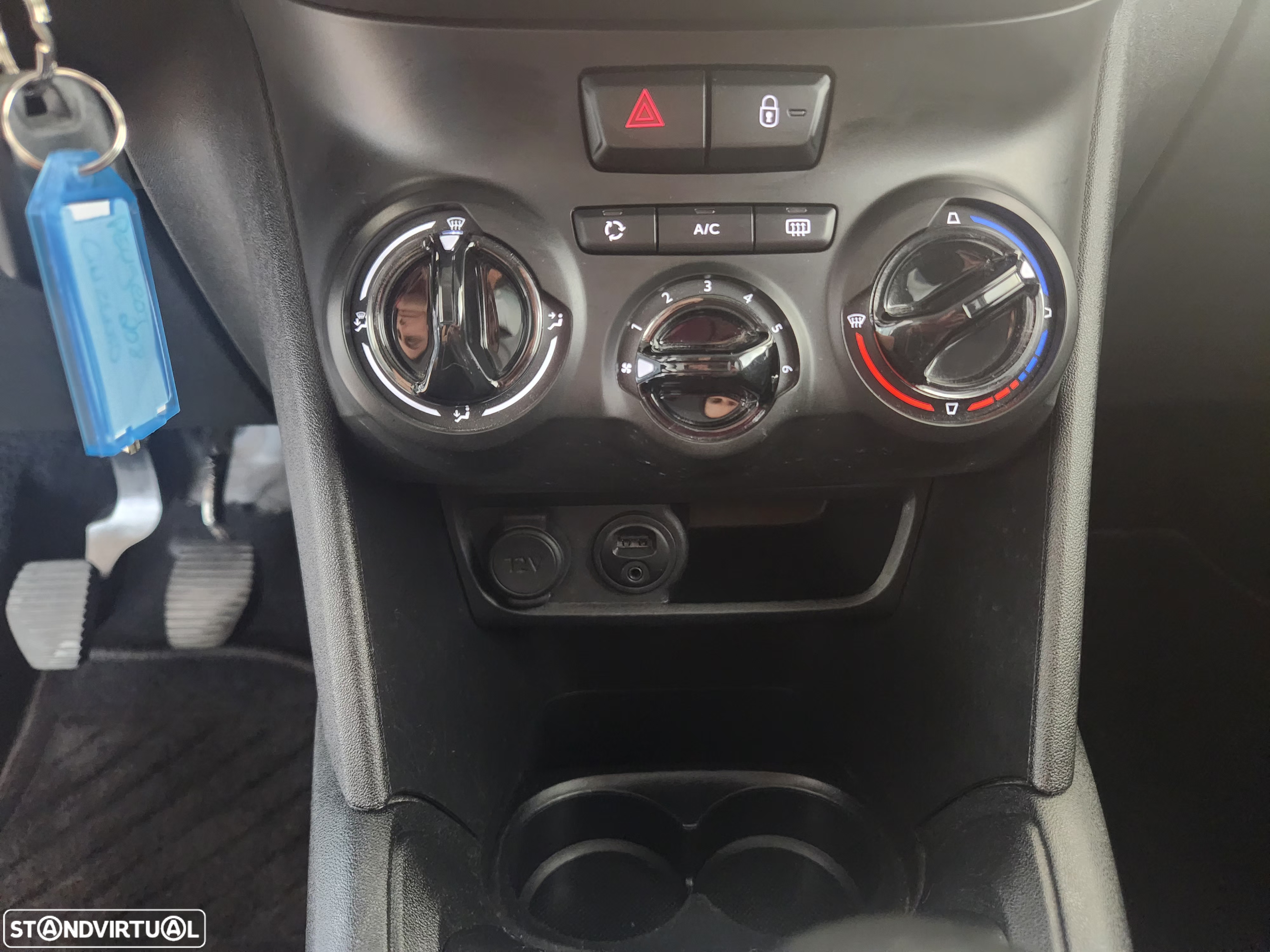 Peugeot 208 1.2 PureTech Style - 58